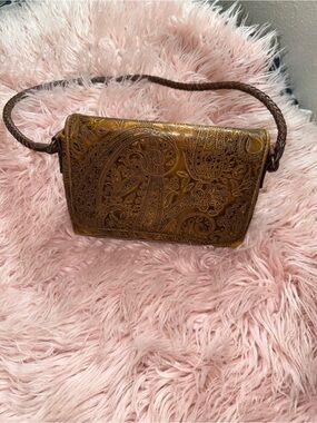 Vintage Relic by Fossil embossed tooled faux-leather paisley shoulder bag.
